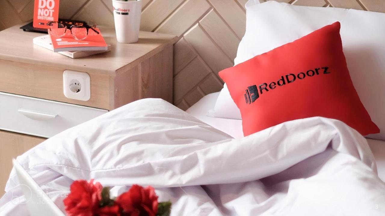 Reddoorz Yen Nam Hotel Hoang Van Thu Ho Şi Min Dış mekan fotoğraf
