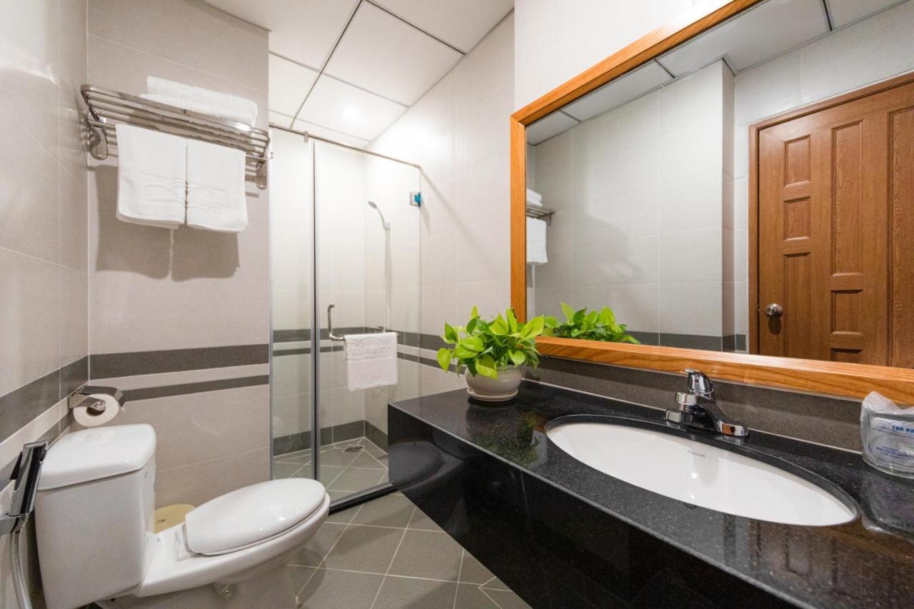Reddoorz Yen Nam Hotel Hoang Van Thu Ho Şi Min Dış mekan fotoğraf